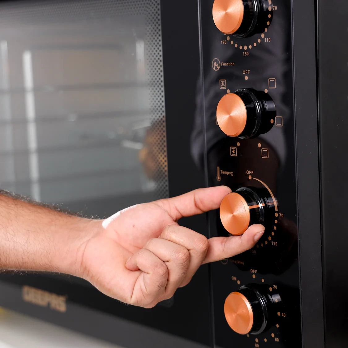 Geepas 2800W 100L Electric Oven, Rotisserie & Convection, Black GO34059