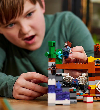 LEGO® Minecraft - The Badlands Mineshaft 21263 - 538 pcs