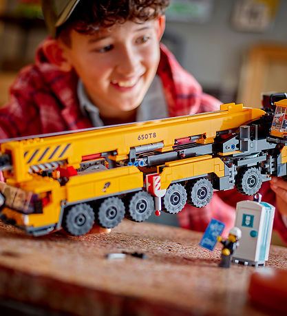 LEGO City Yellow Mobile Construction Crane 60409 – 1116 pcs