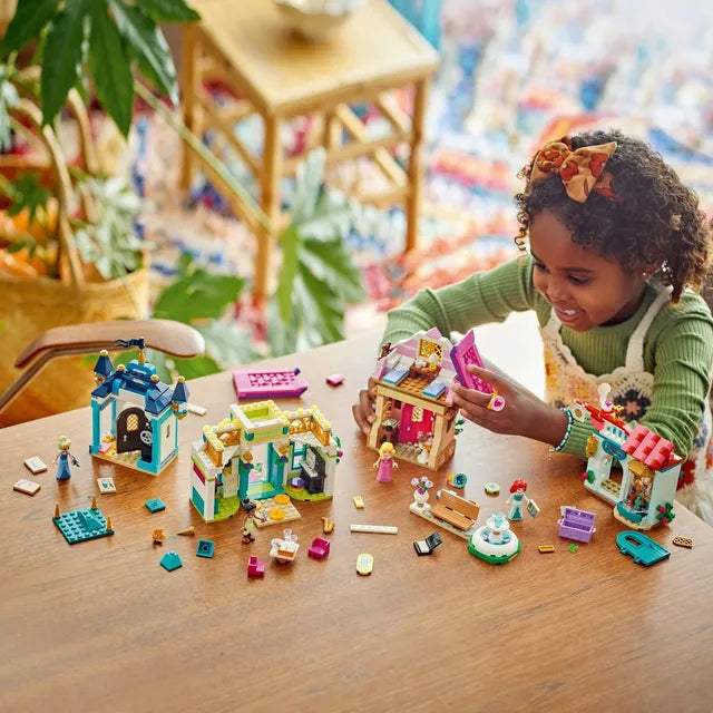 LEGO Disney Princess – Market Adventure 43246 – 817 pcs