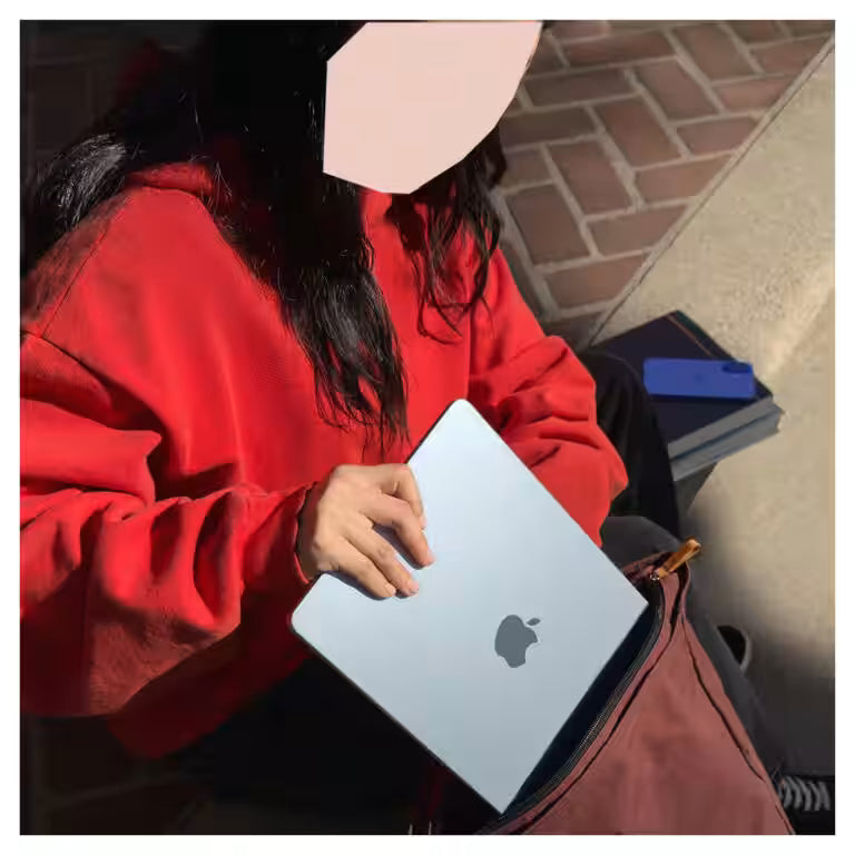Apple MacBook Air 13″ 2025 – شريحة M4، 16GB RAM، 256GB SSD