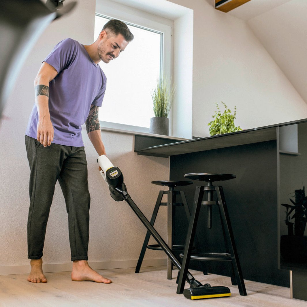 KARCHER VC 4 Cordless Vacuum Cleaner - 30 Minute Runtime