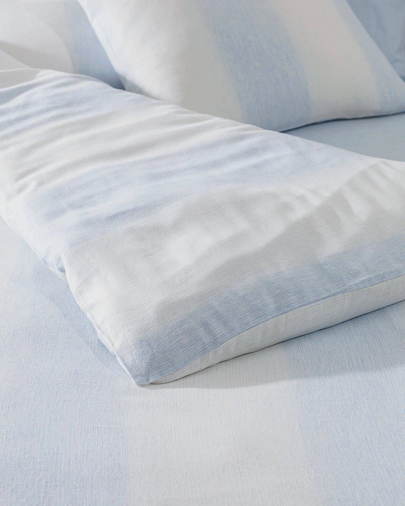 Berthe Single Size Dobby Duvet Cover Set - Madame Coco JO