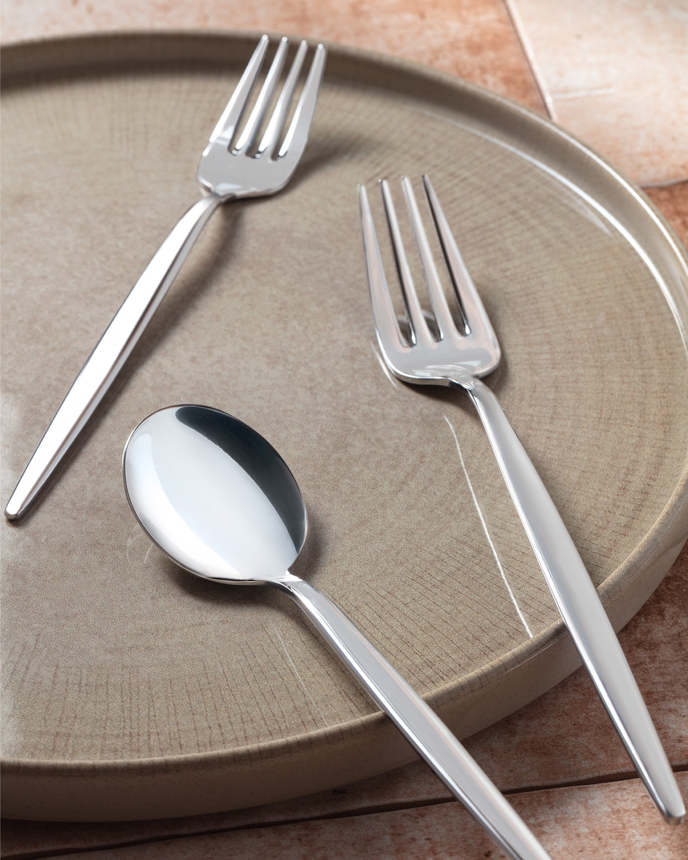 Freya 42 Pcs Cutlery Set - Madame Coco JO
