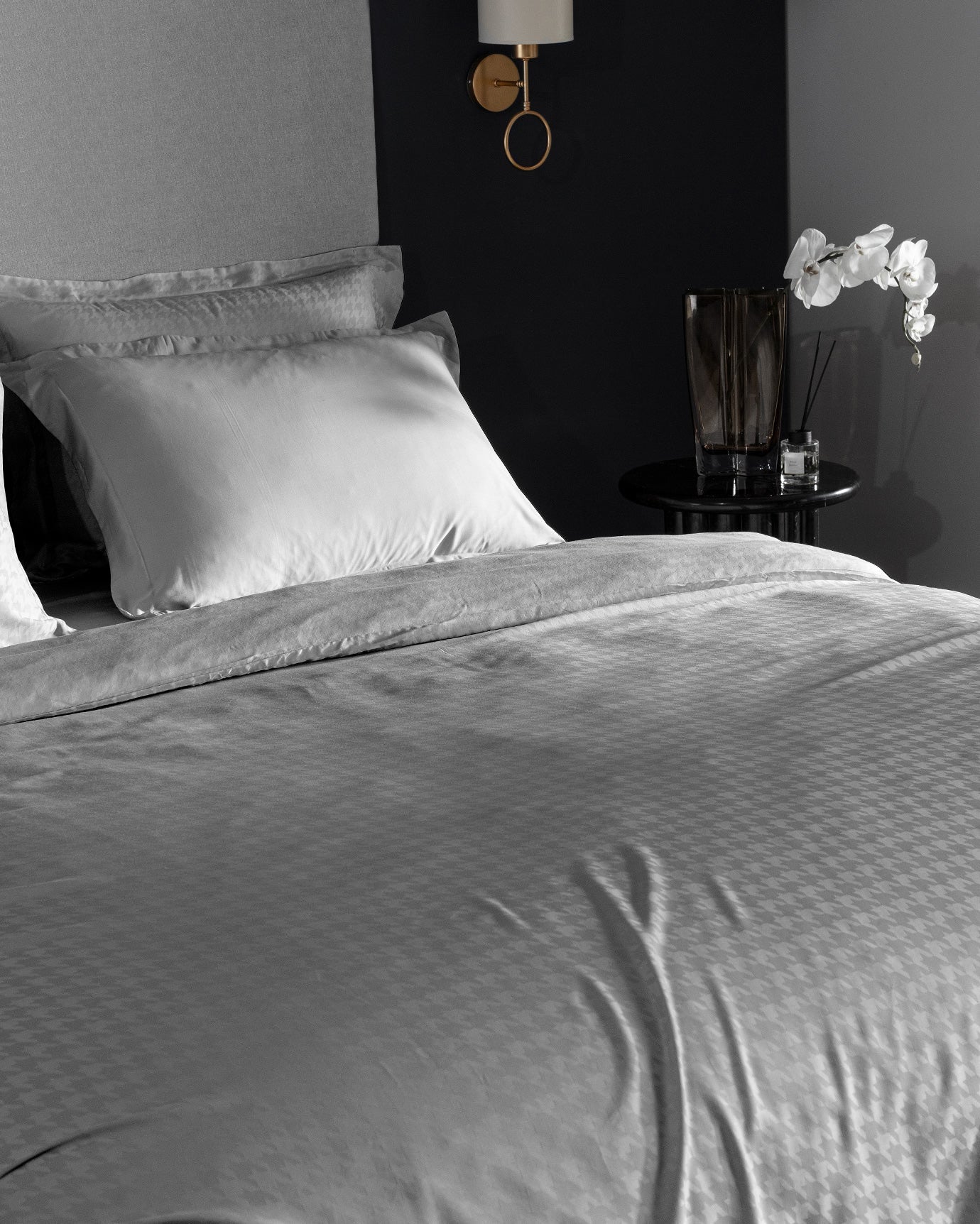 Lune Double Size Bamboo Satin Duvet Cover Set - Madame Coco JO