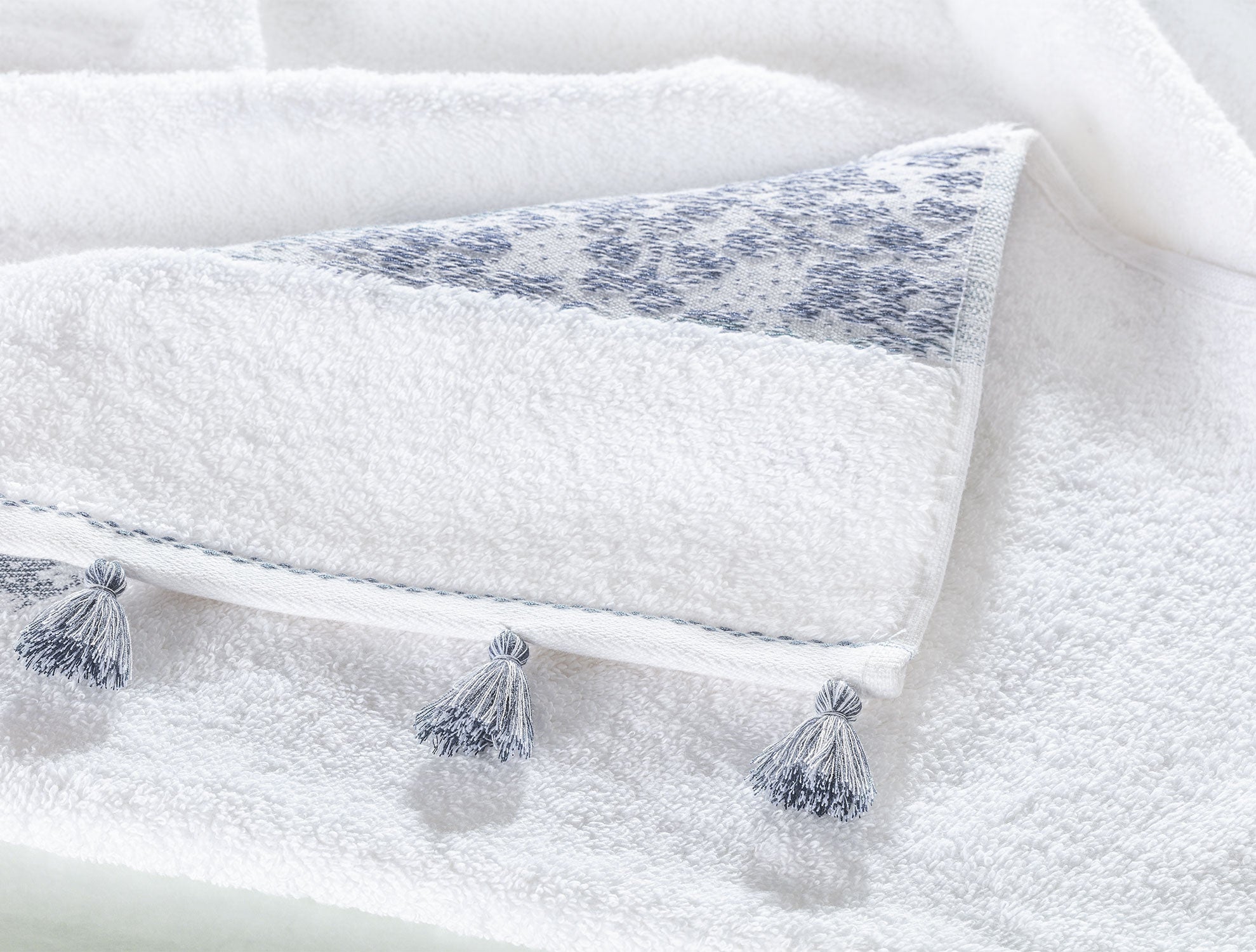 Fayette Bath Towel - Madame Coco JO