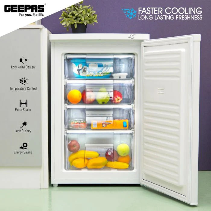 فريزر قائم Geepas 120 لتر – 4 أدراج، ضاغط استوائي