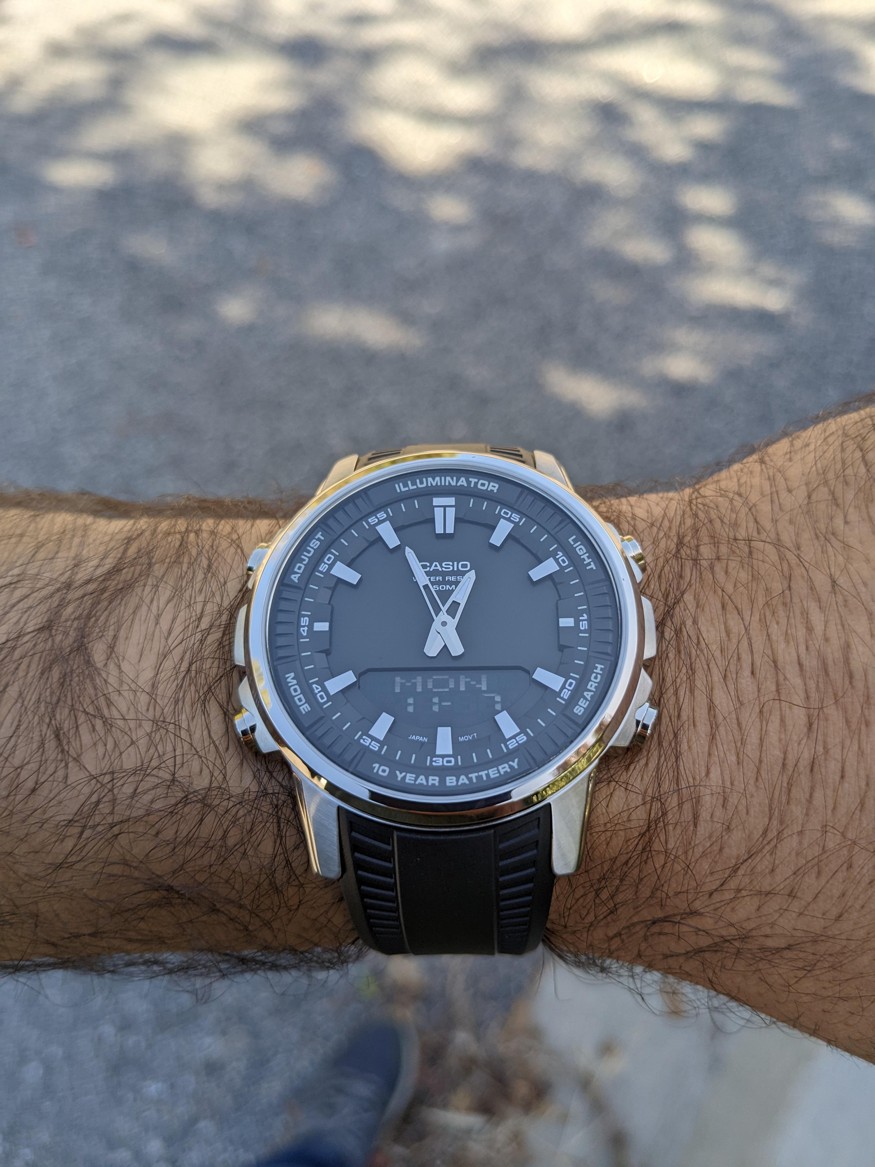Casio AMW-880-1A  Black Rubber Black Dial for Men