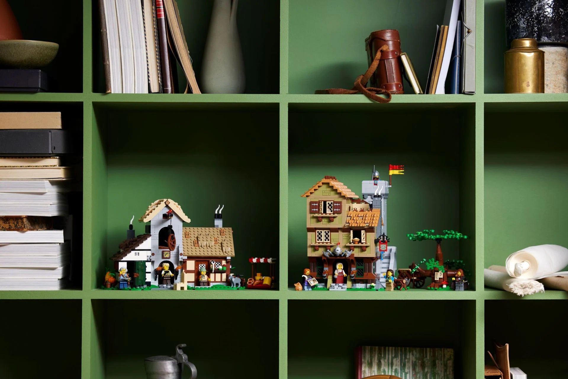 LEGO® Medieval Town Square – Iconic Historic Build