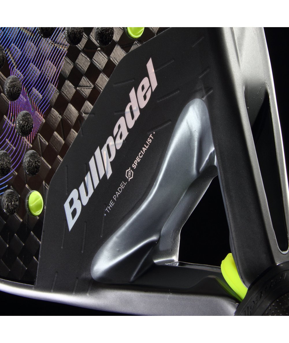 مضرب Bullpadel XPLO 26 الأقوى في تاريخ بولبادل